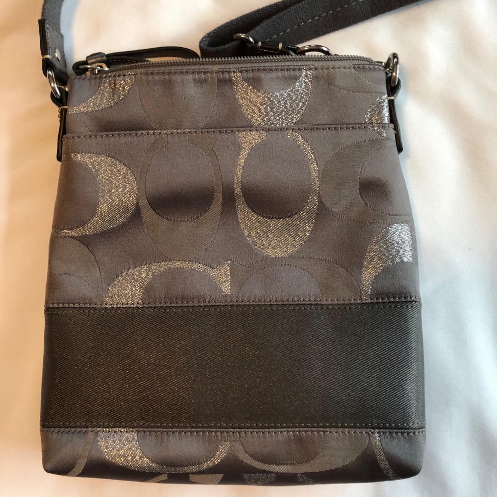 Coach Crossbody Bag - Picture 2 of 4
